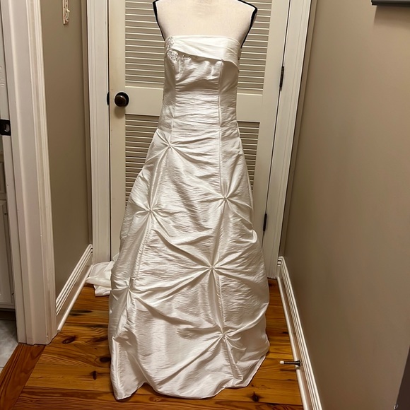 Maggie Sottero Dresses & Skirts - 3. Maggie Sottero Wedding Dress in  White
